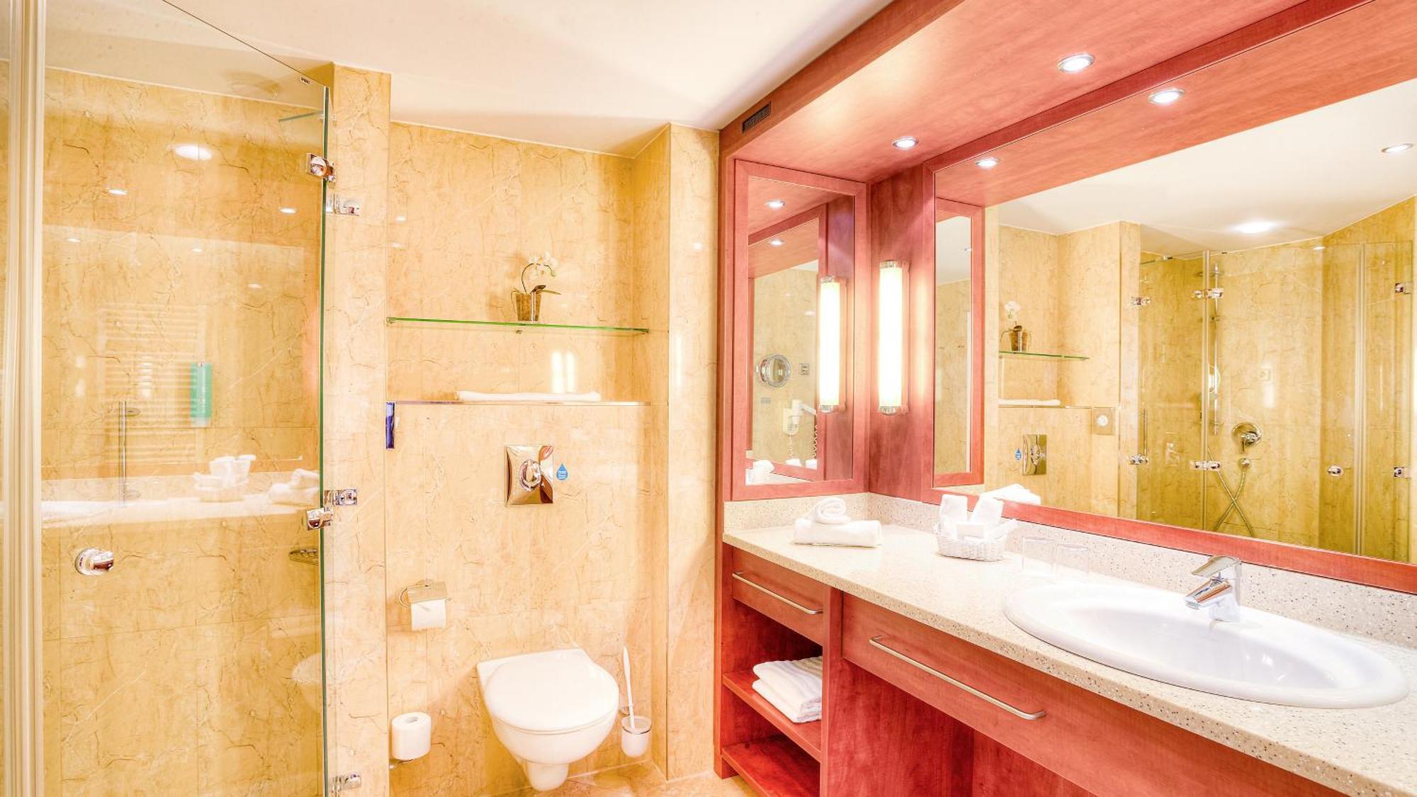 הרינגסדורף Hotel Zur Post - Ein Rovell Hotel מראה חיצוני תמונה